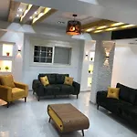 شقه فندقيه