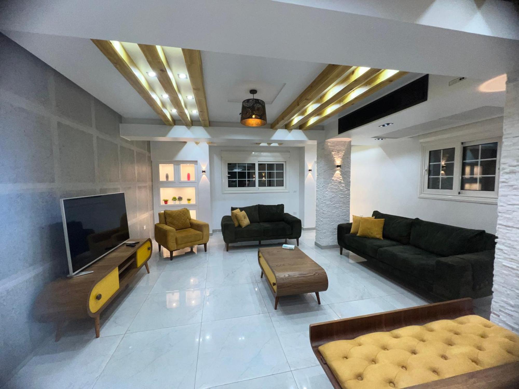 Apartment شقه فندقيه *